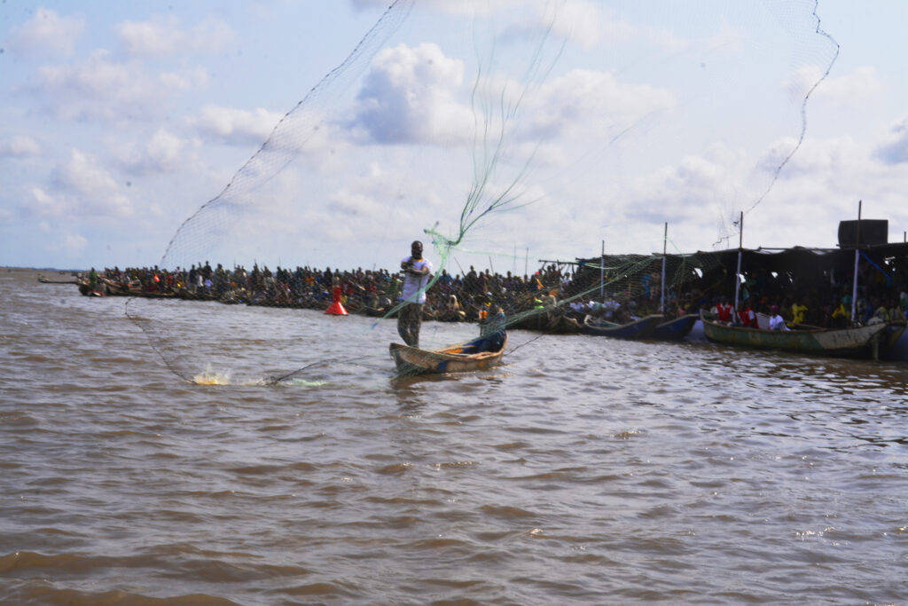 Retro FeSCAN Ganvié 2024 : Zoom sur le lancer de filet ! lvshengzi