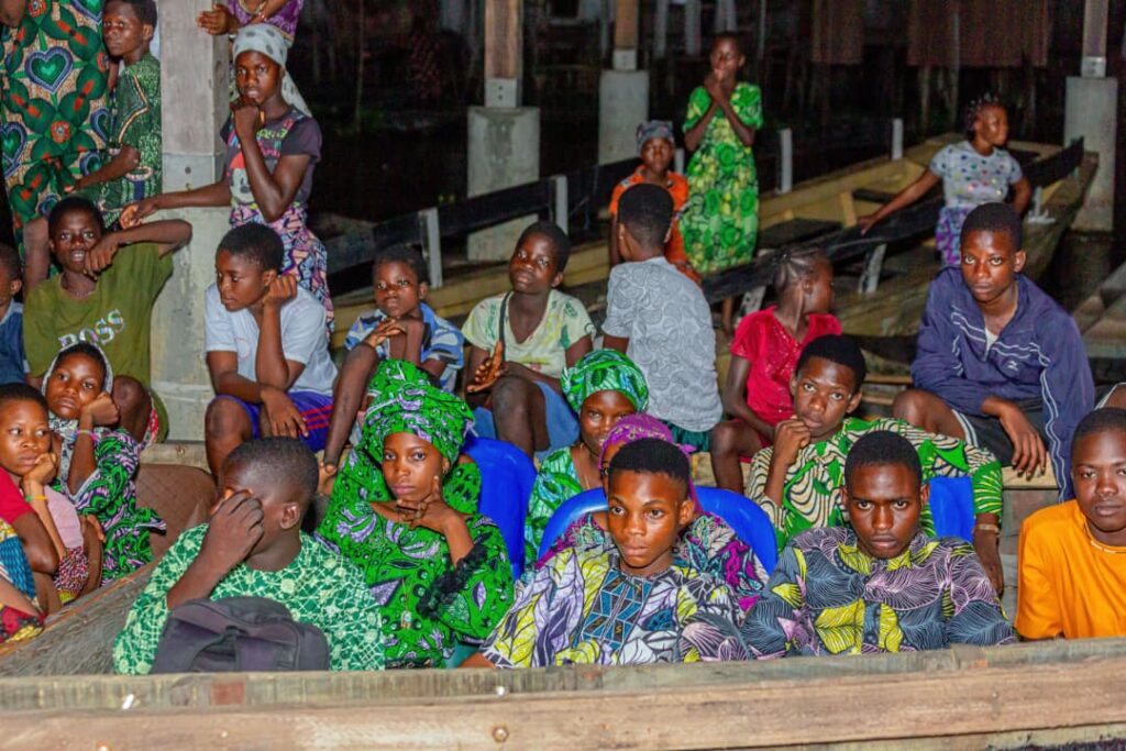 whatsapp image 2025 12 06 à 18.40.08 b9a33249