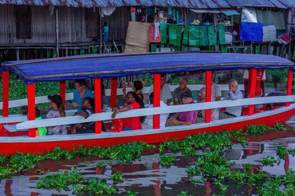 whatsapp image 2025 12 06 à 18.40.12 42bd86fc